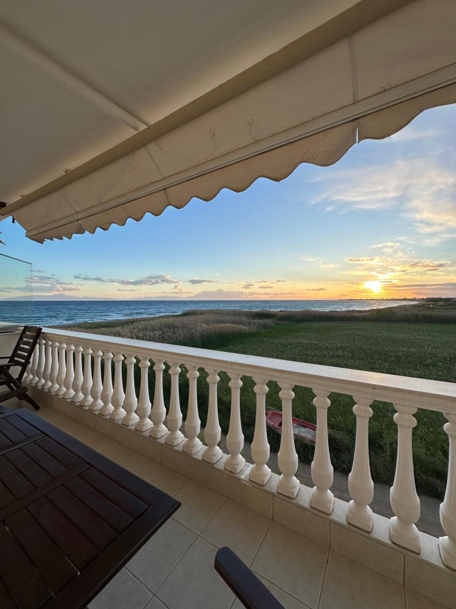 Dimar1 Seaside Apartment Paralia Dionysiou Exteriér fotografie